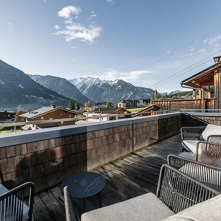 Modern With Panoramic View Daire