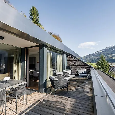 Modern With Panoramic View Daire Neukirchen am Großvenediger